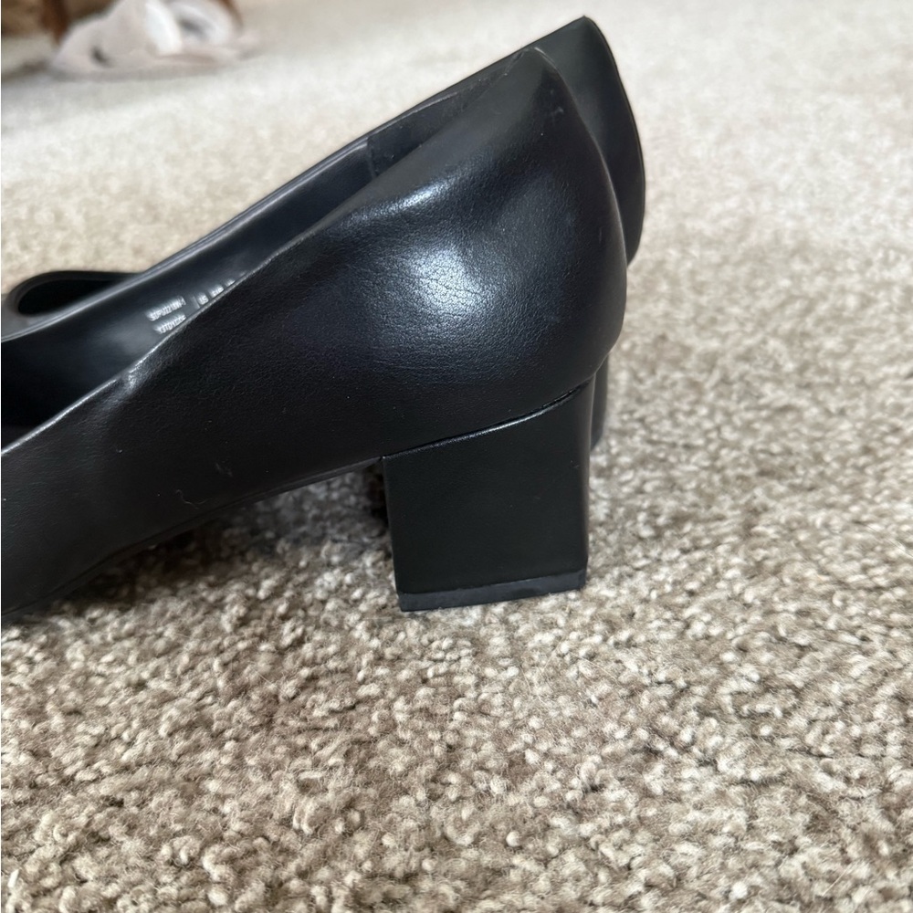 Dream Pairs Black Flats - Picture 5 of 8